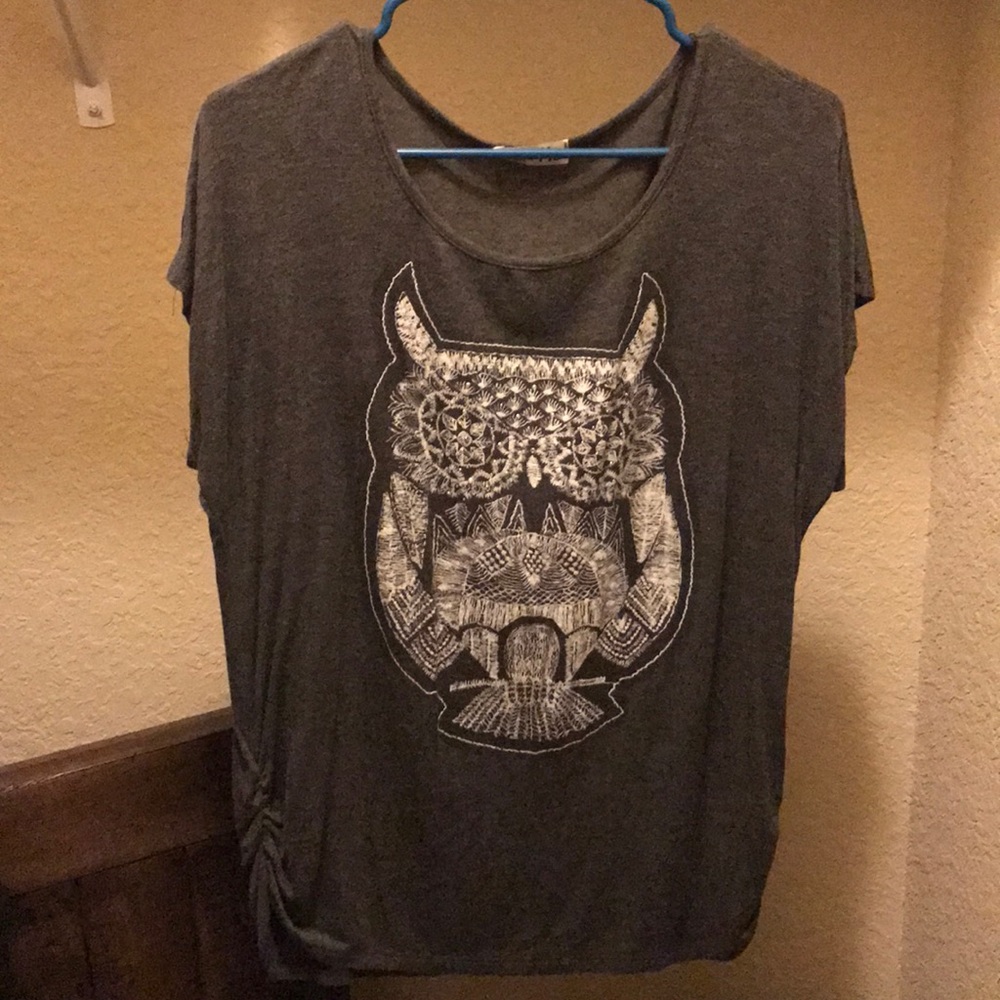 Gray T-shirt Blouse Owl Print